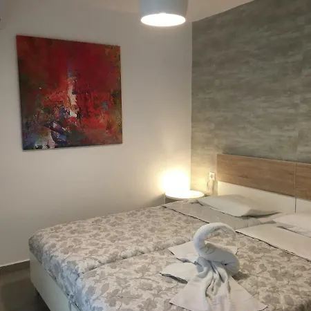 Villakia Katerina * Lipszí